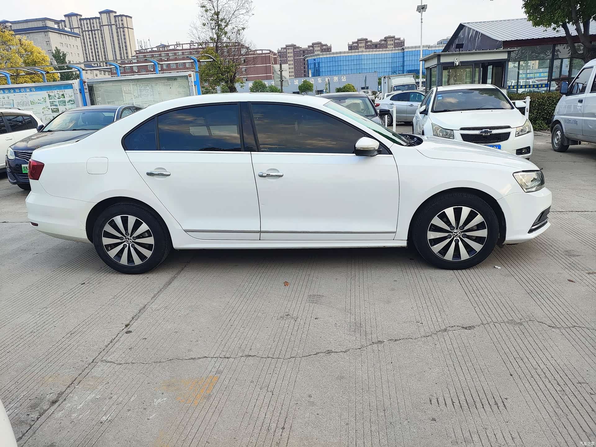 Volkswagen Sagitar, 2017 4