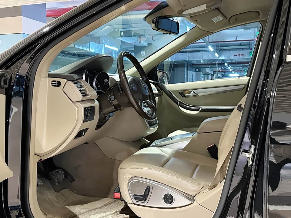 Mercedes-Benz R-class