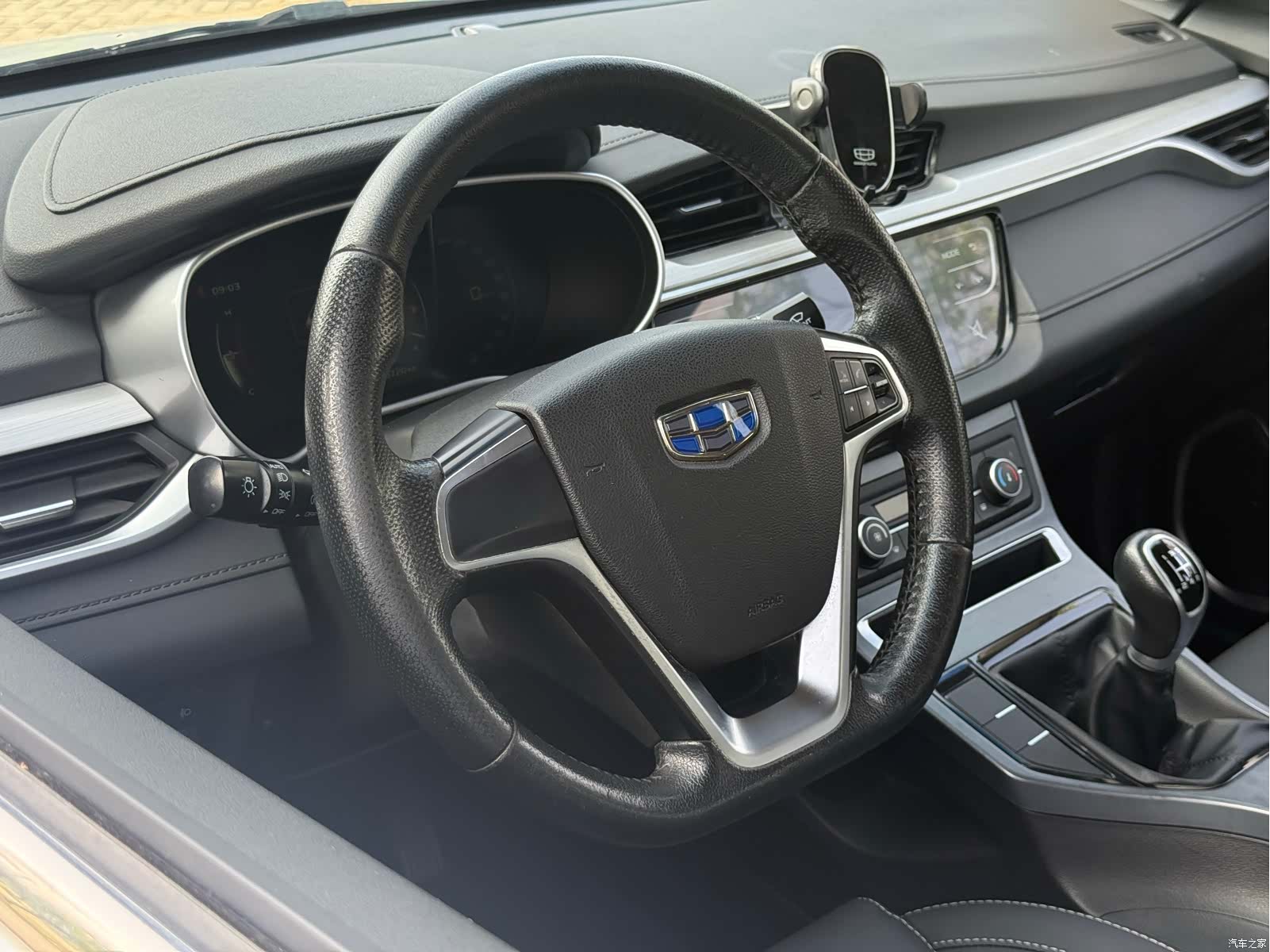 Geely Emgrand, 2019 16