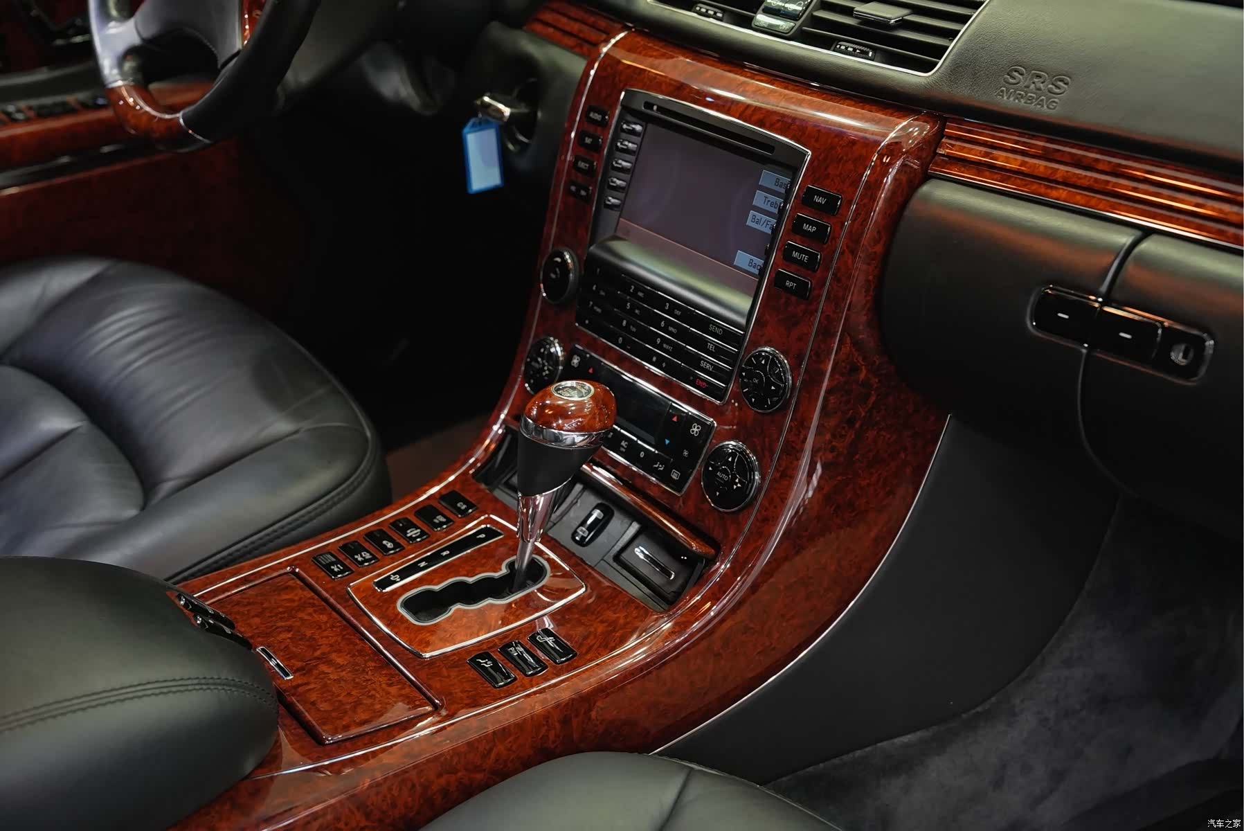 Maybach 62, 2011 21