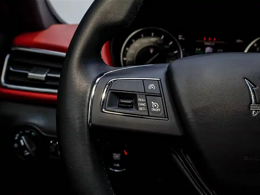 Maserati Ghibli Maserati Ghibli