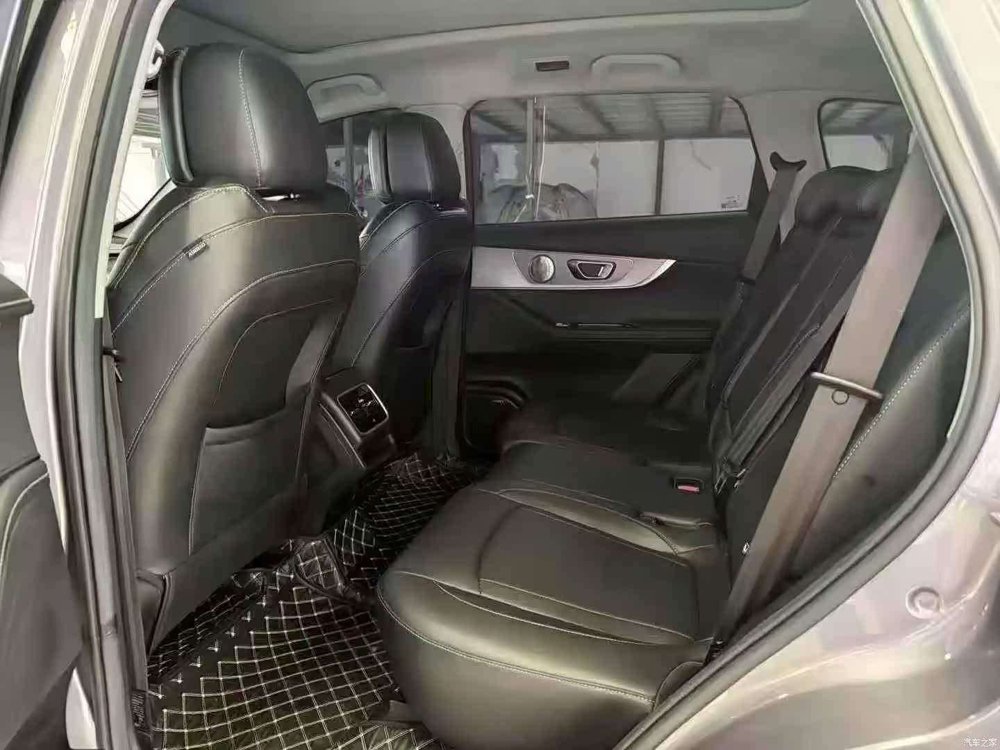 Chery Tiggo 8, 2024 4