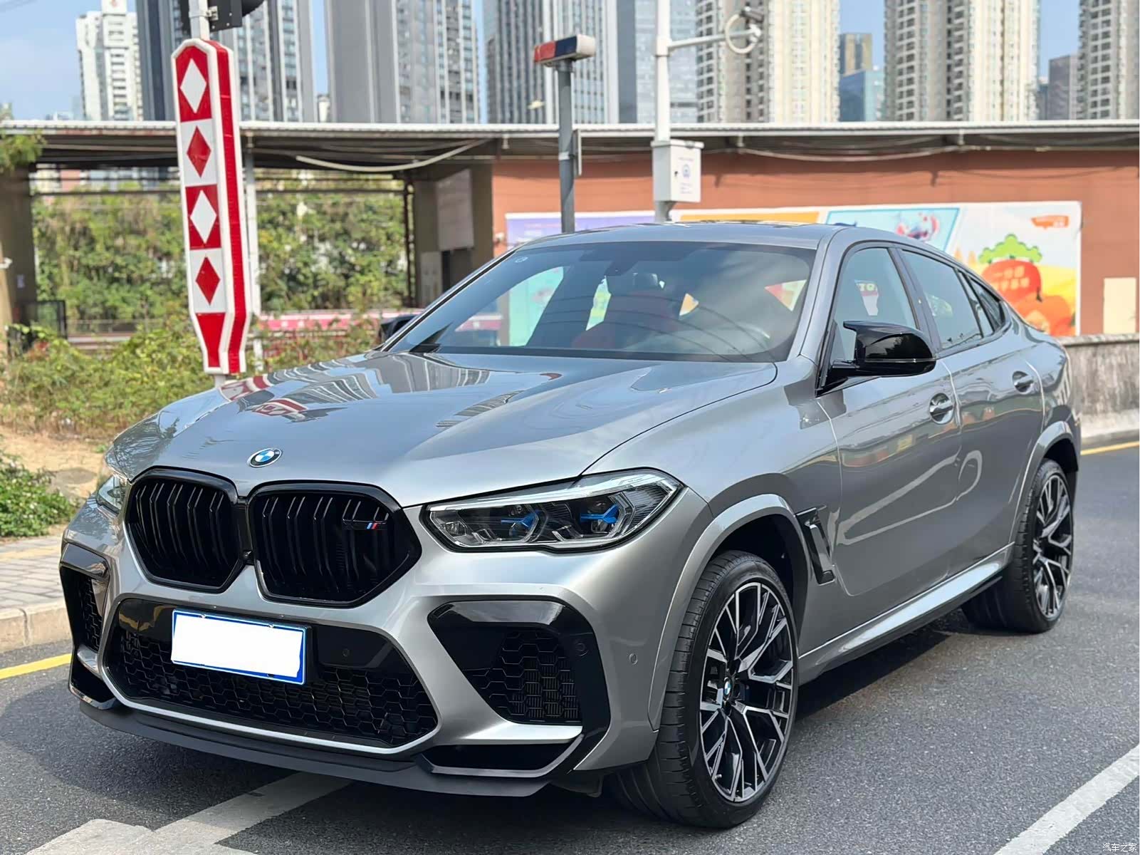 BMW X6, 2023 все фото