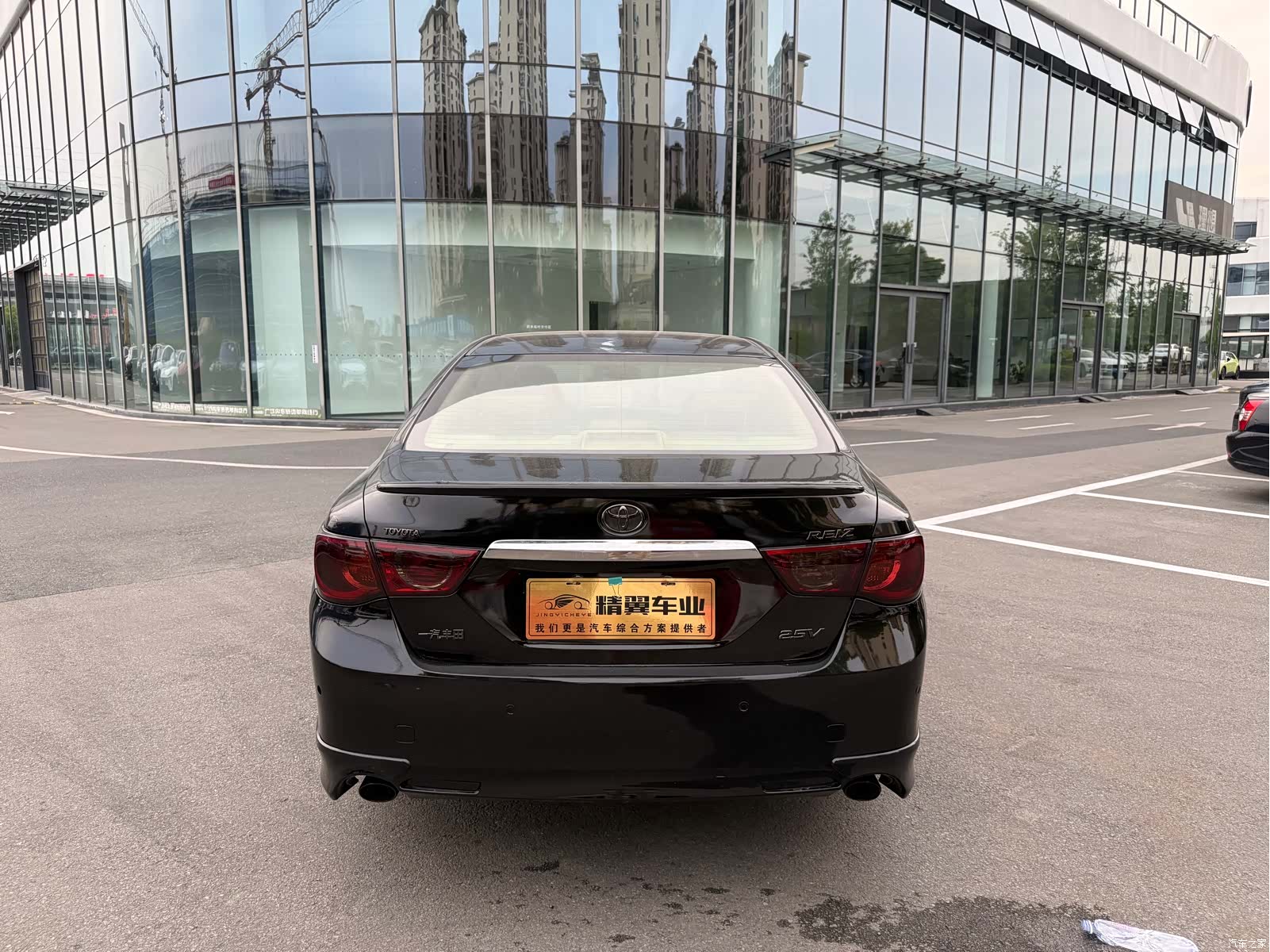 Toyota 2.5V, 2013 7