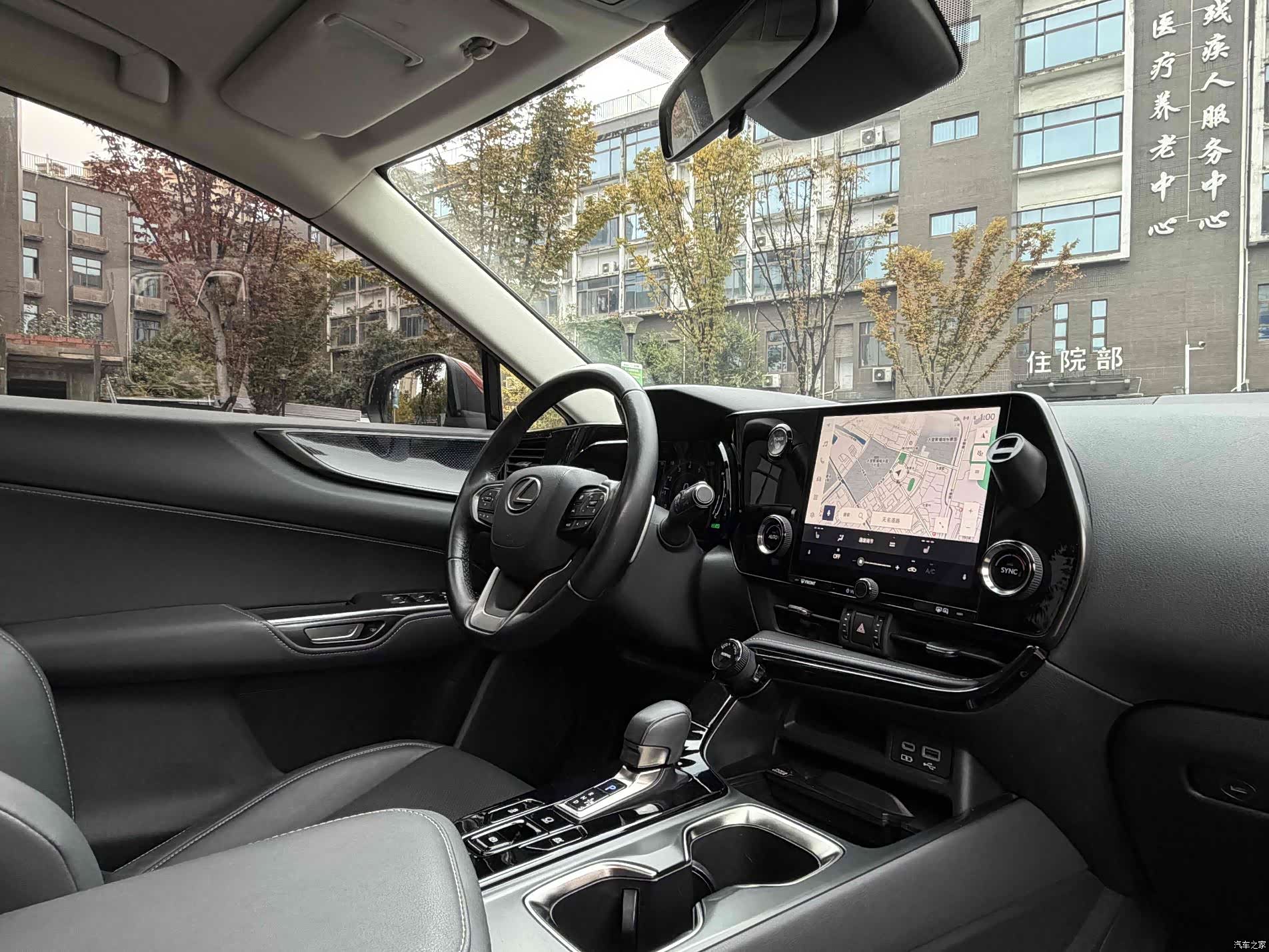 Lexus NX, 2022 15