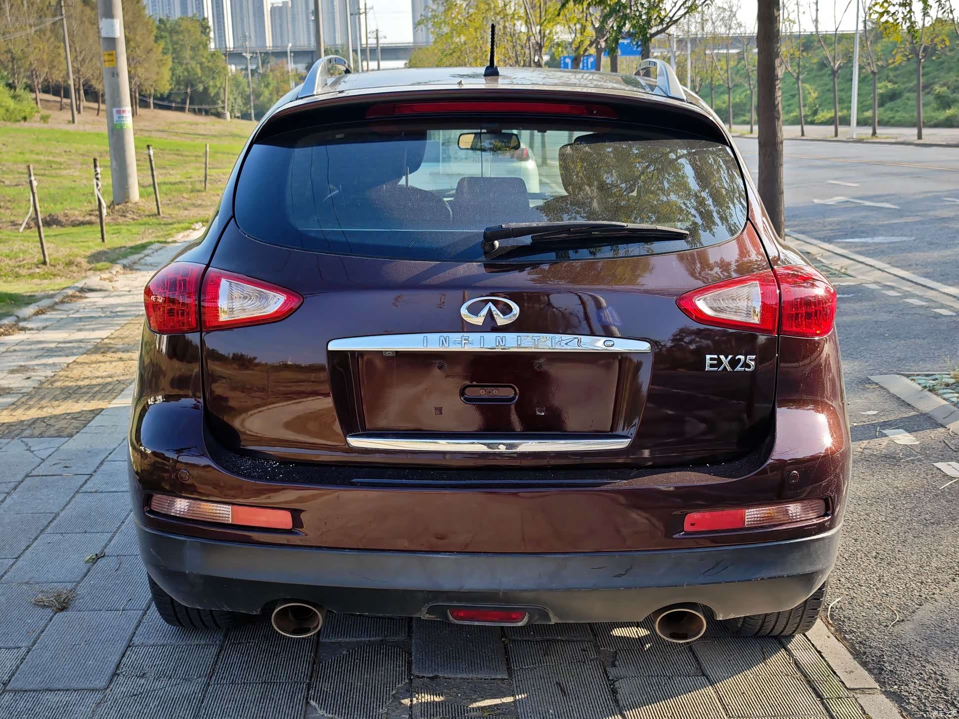 Infiniti EX25, 2012 15