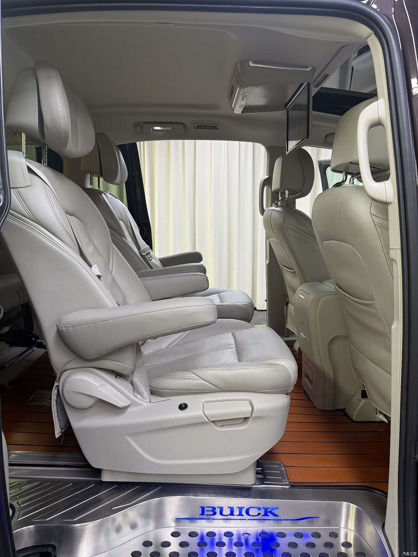 Buick GL8, 2020 39