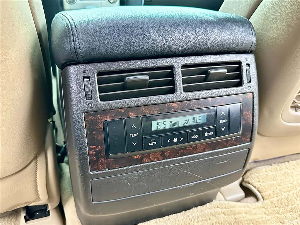 Toyota Land Cruiser, 2012 22
