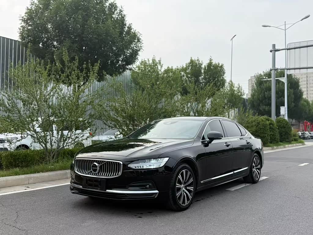 Volvo S90