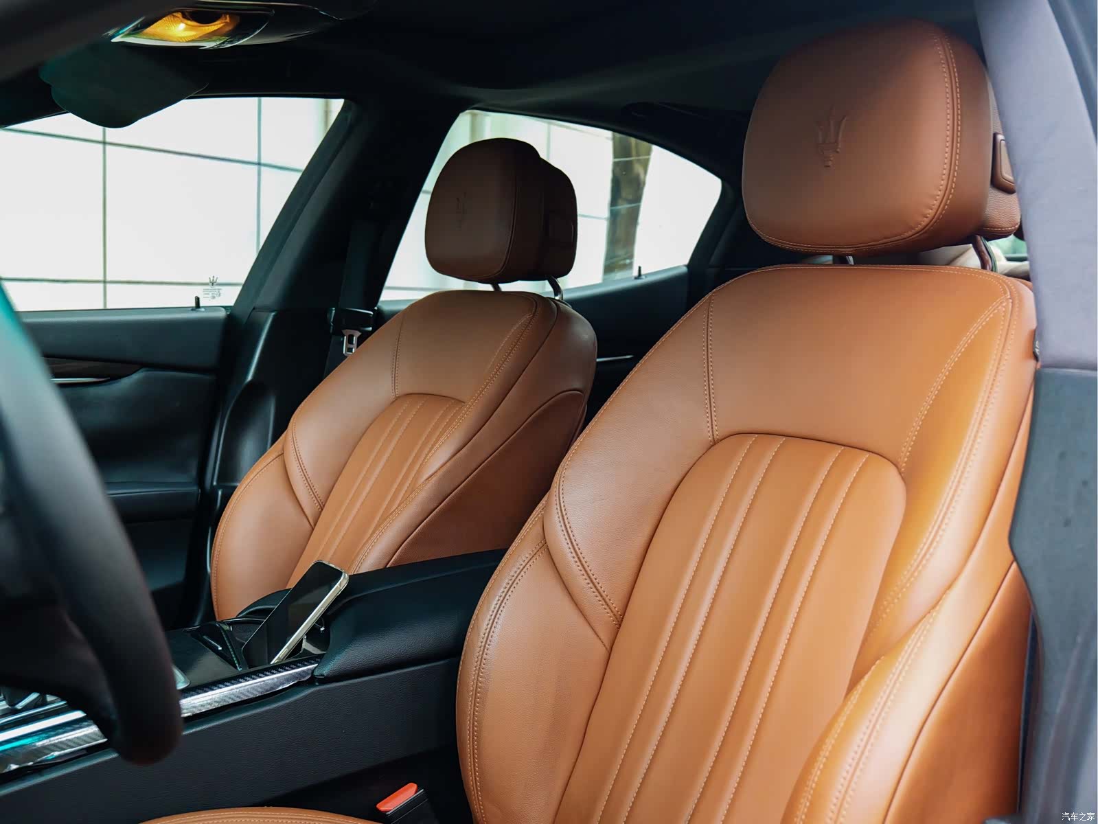 Maserati Ghibli, 2015 13