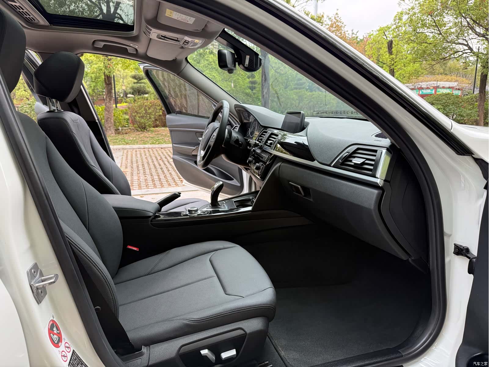 BMW 3 Series, 2017 10