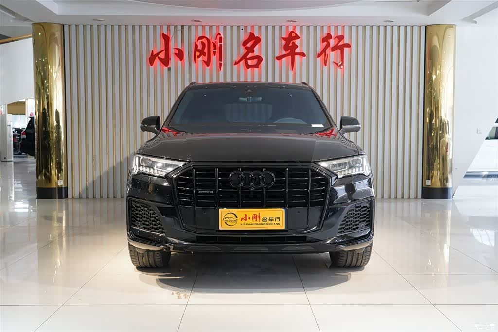Audi Q7, 2022 3