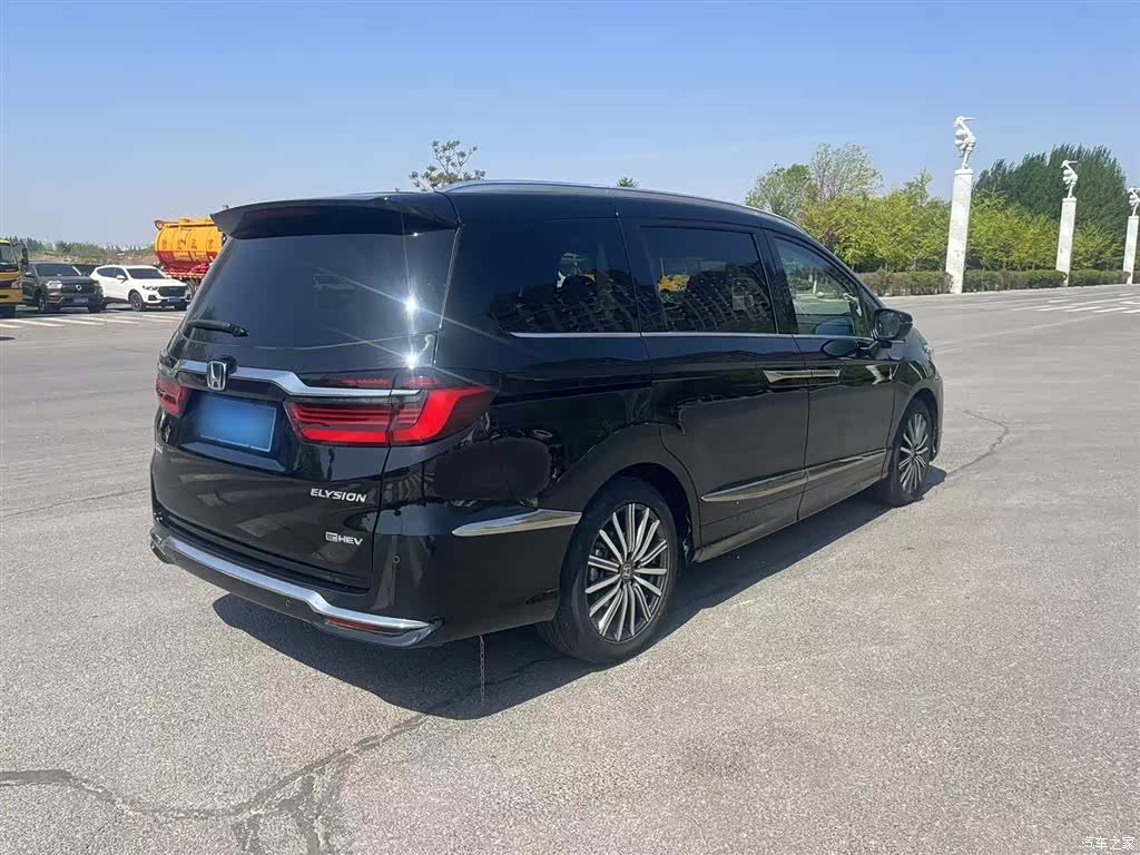 Honda Elysion, 2025 10