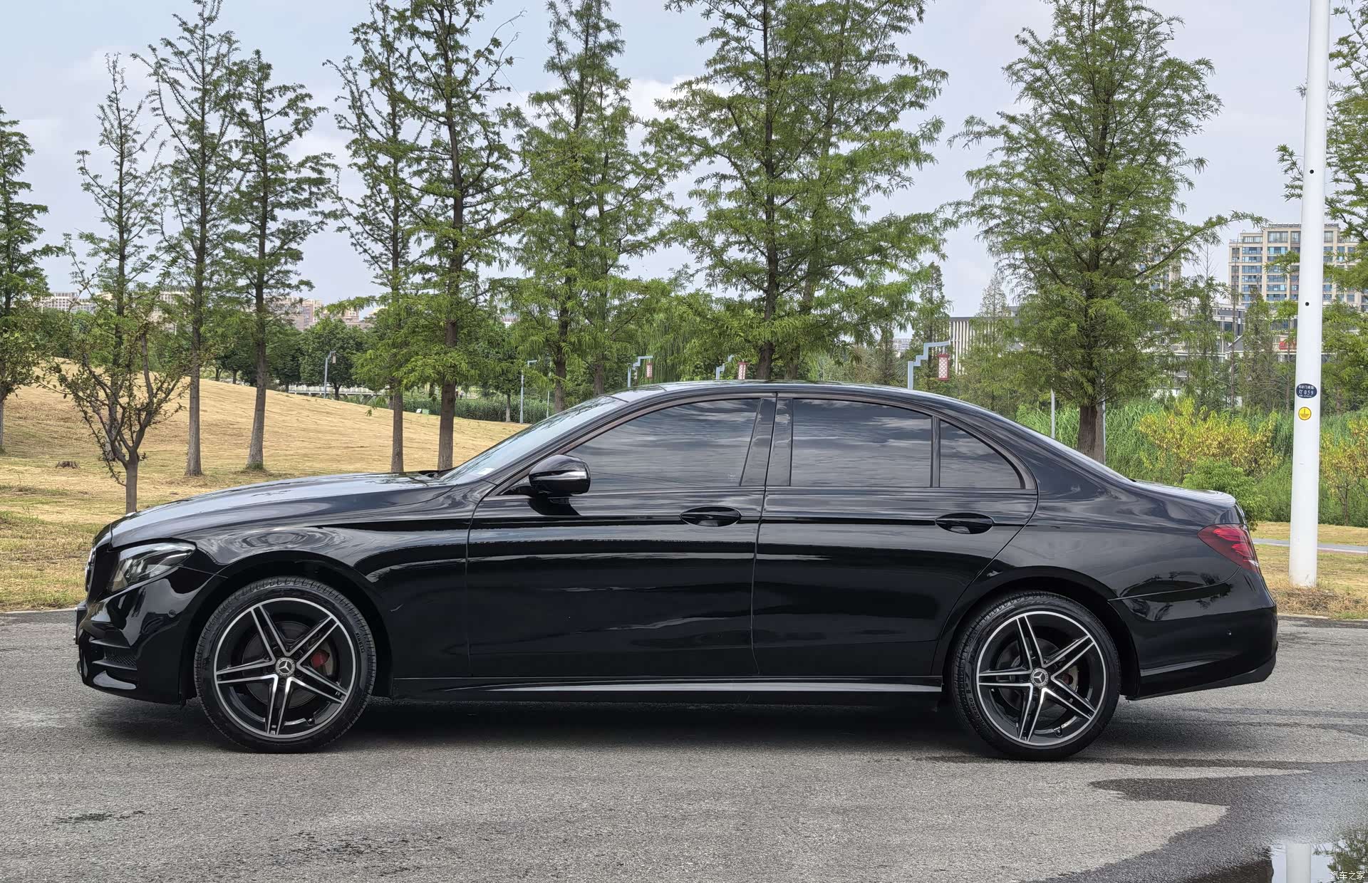 Mercedes-Benz E-Class, 2017 19