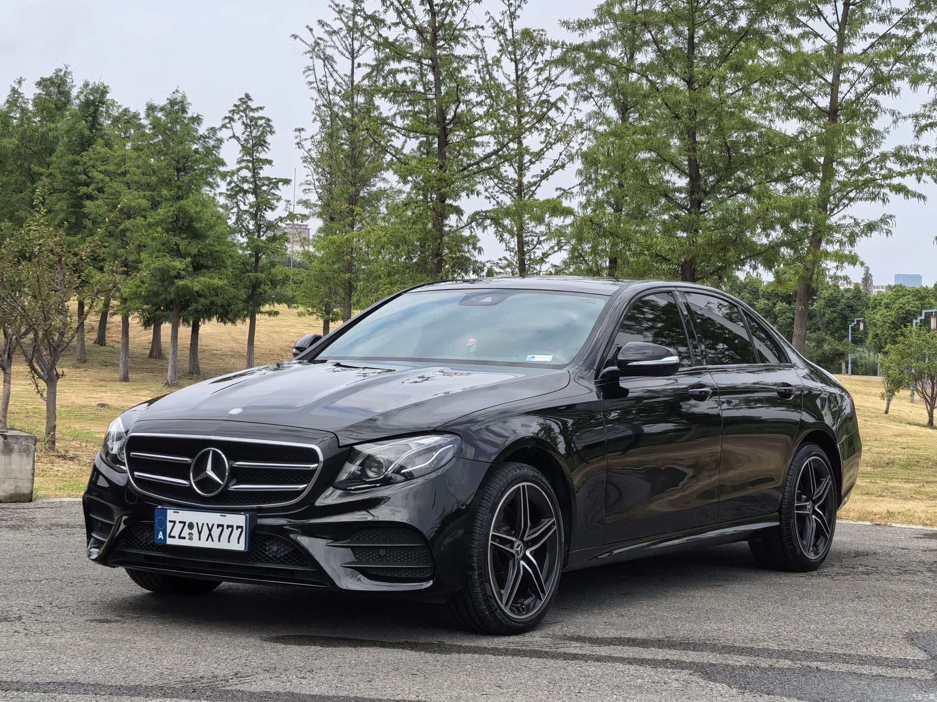Mercedes-Benz E-Class, 2017 1