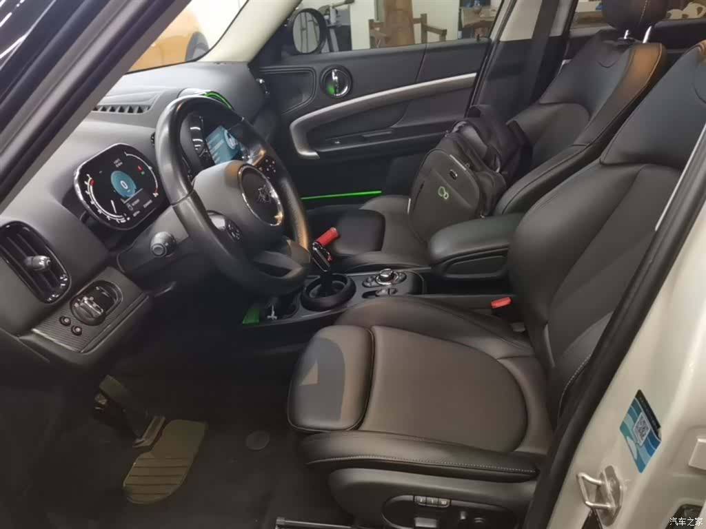 Mini Countryman, 2021 15