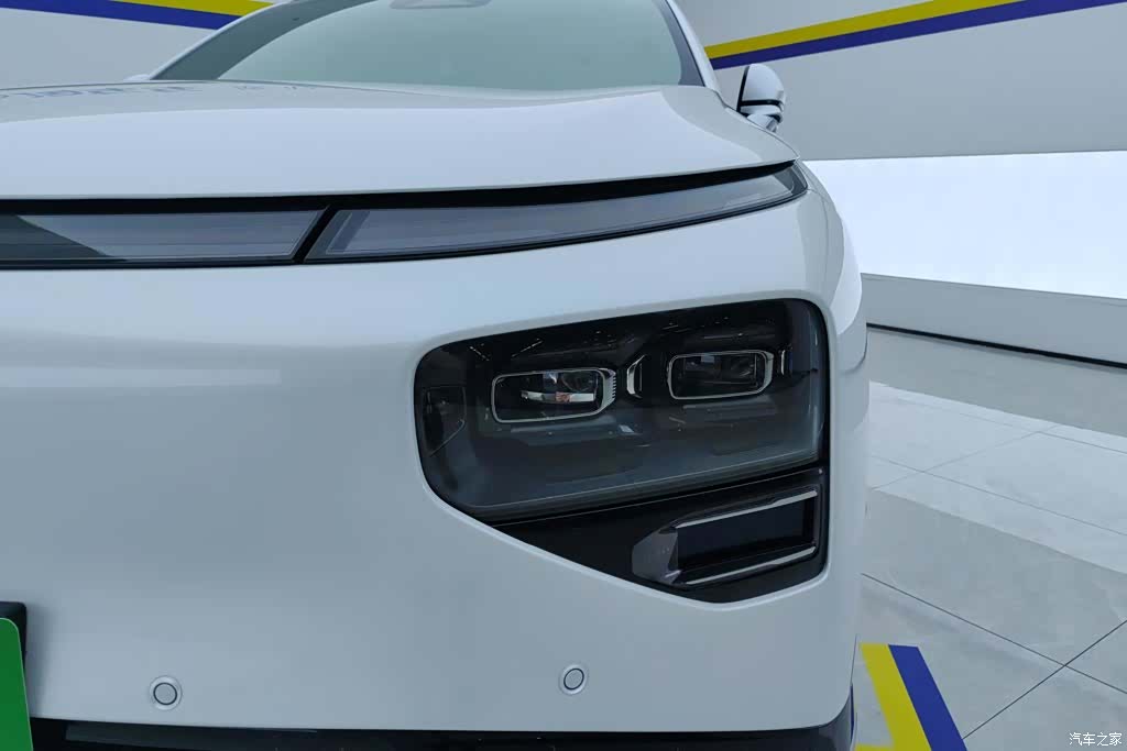 Xpeng G9, 2025 все фото