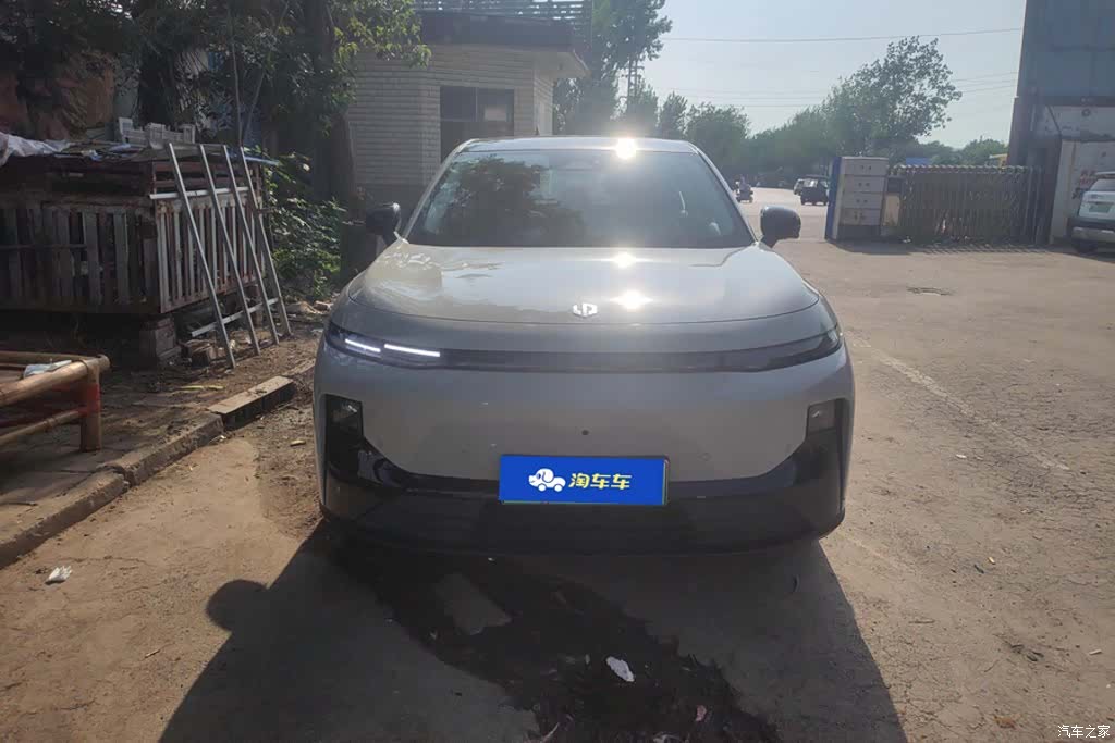 Leapmotor B10, 2025 2