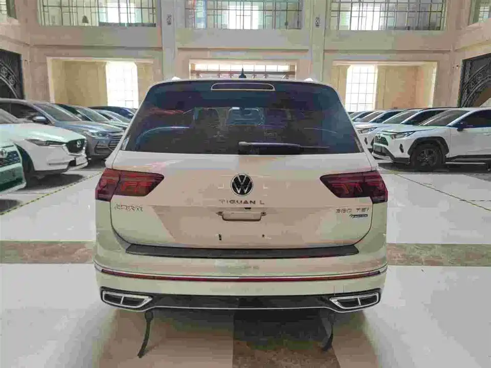 Volkswagen Tiguan L