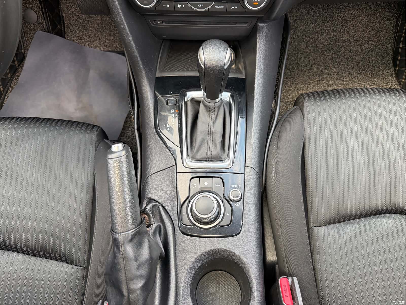 Mazda Mazda3, 2016 11