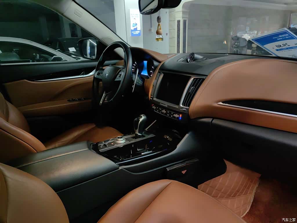 Maserati Levante, 2019 12