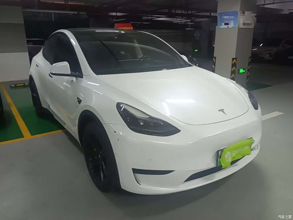 Tesla Model Y, 2023 4