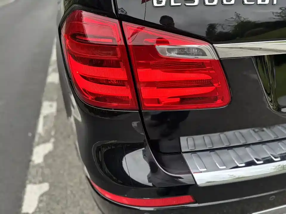 Mercedes-Benz GL grade