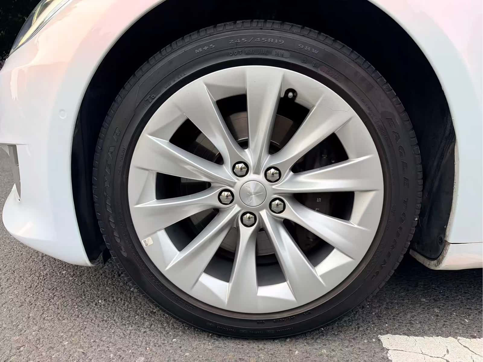 Tesla Model S, 2019 4