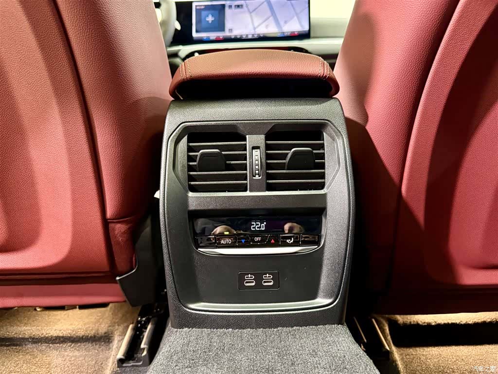 BMW 3 Series, 2025 21