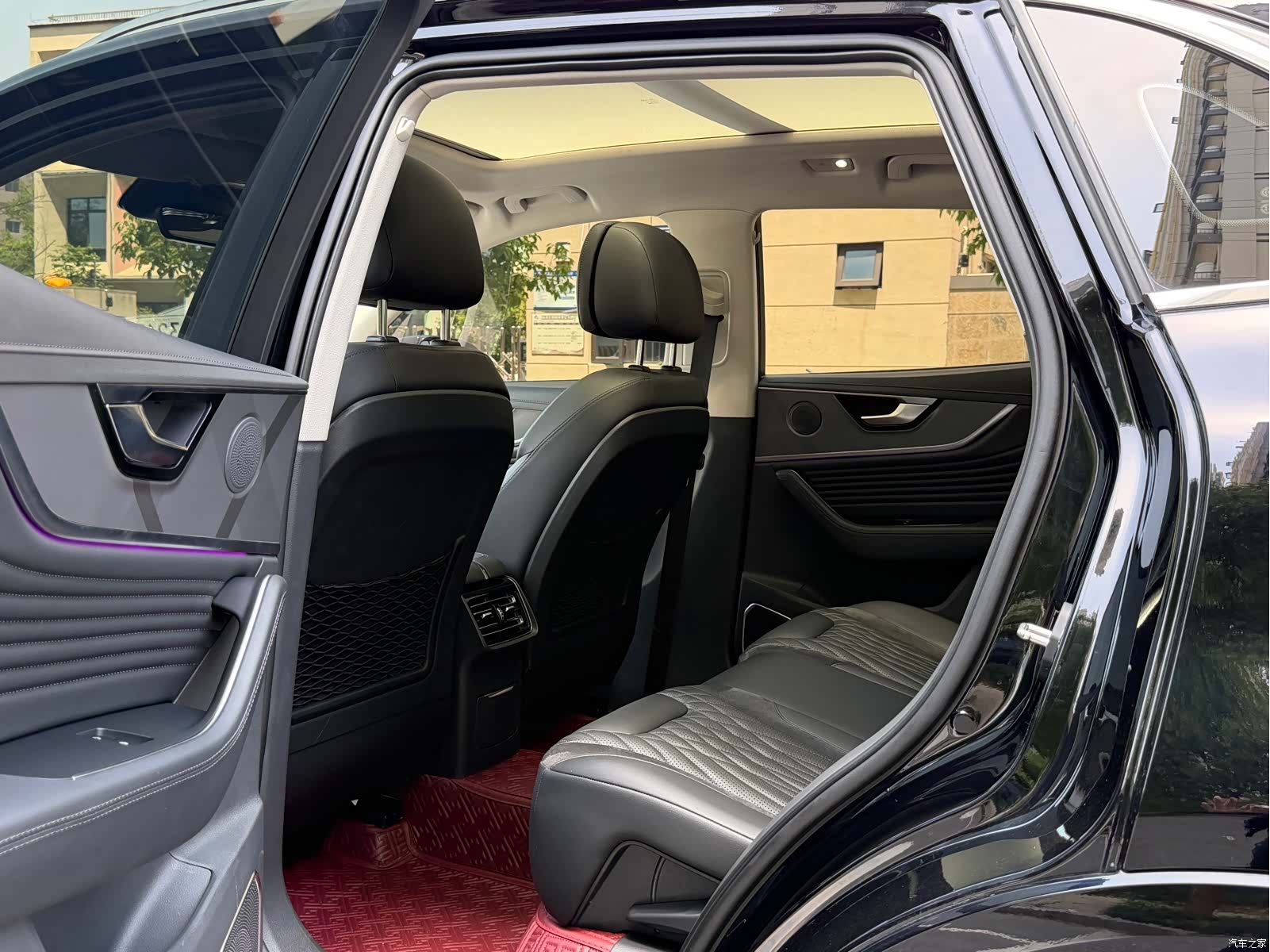 Hongqi HS5, 2023 все фото