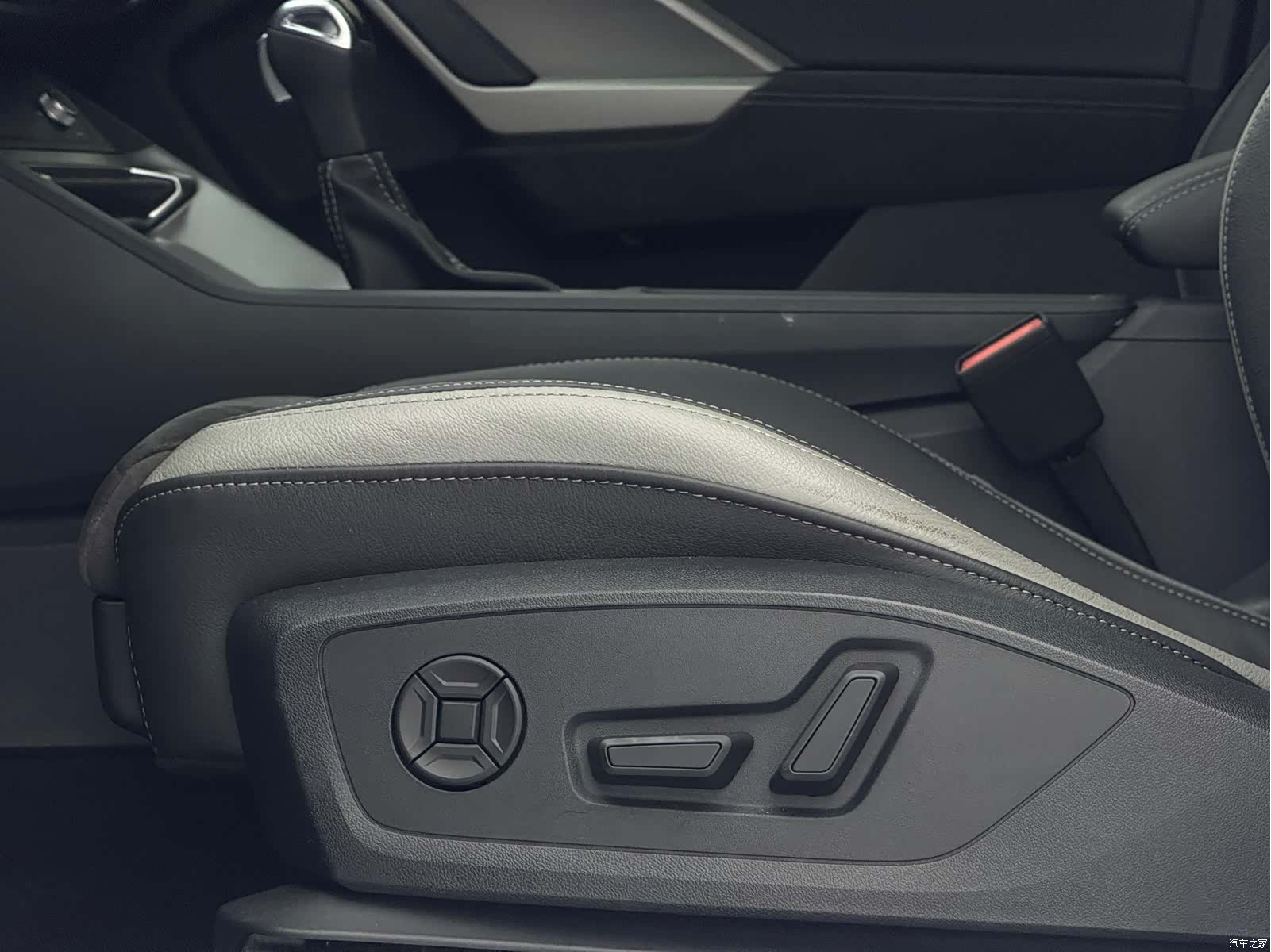 Audi Q3, 2022 9