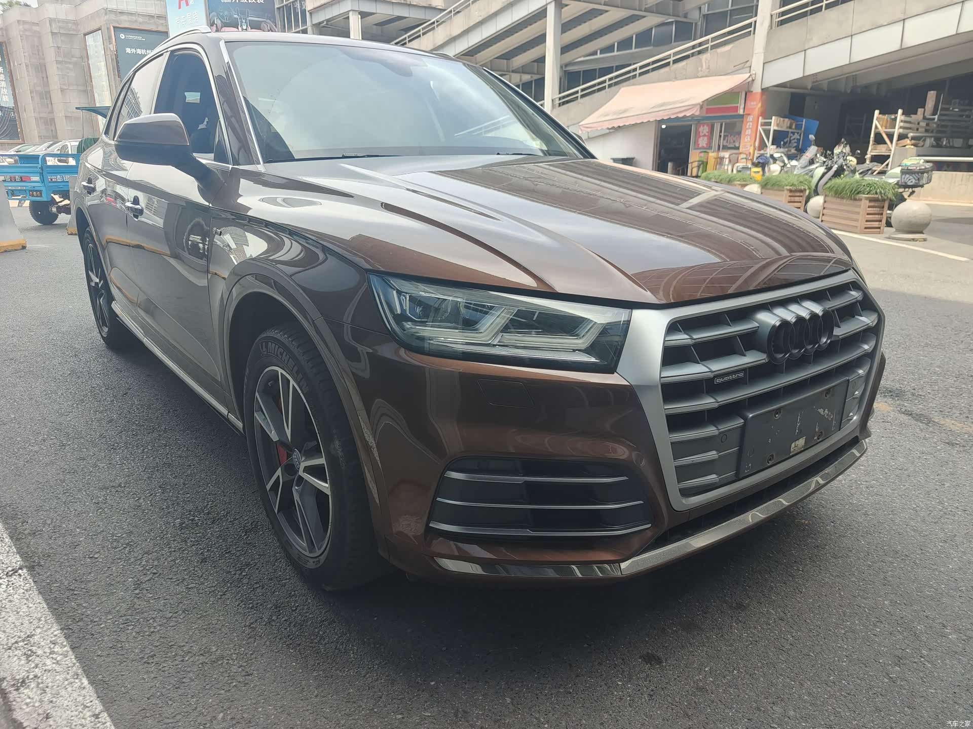Audi Q5L, 2019 3