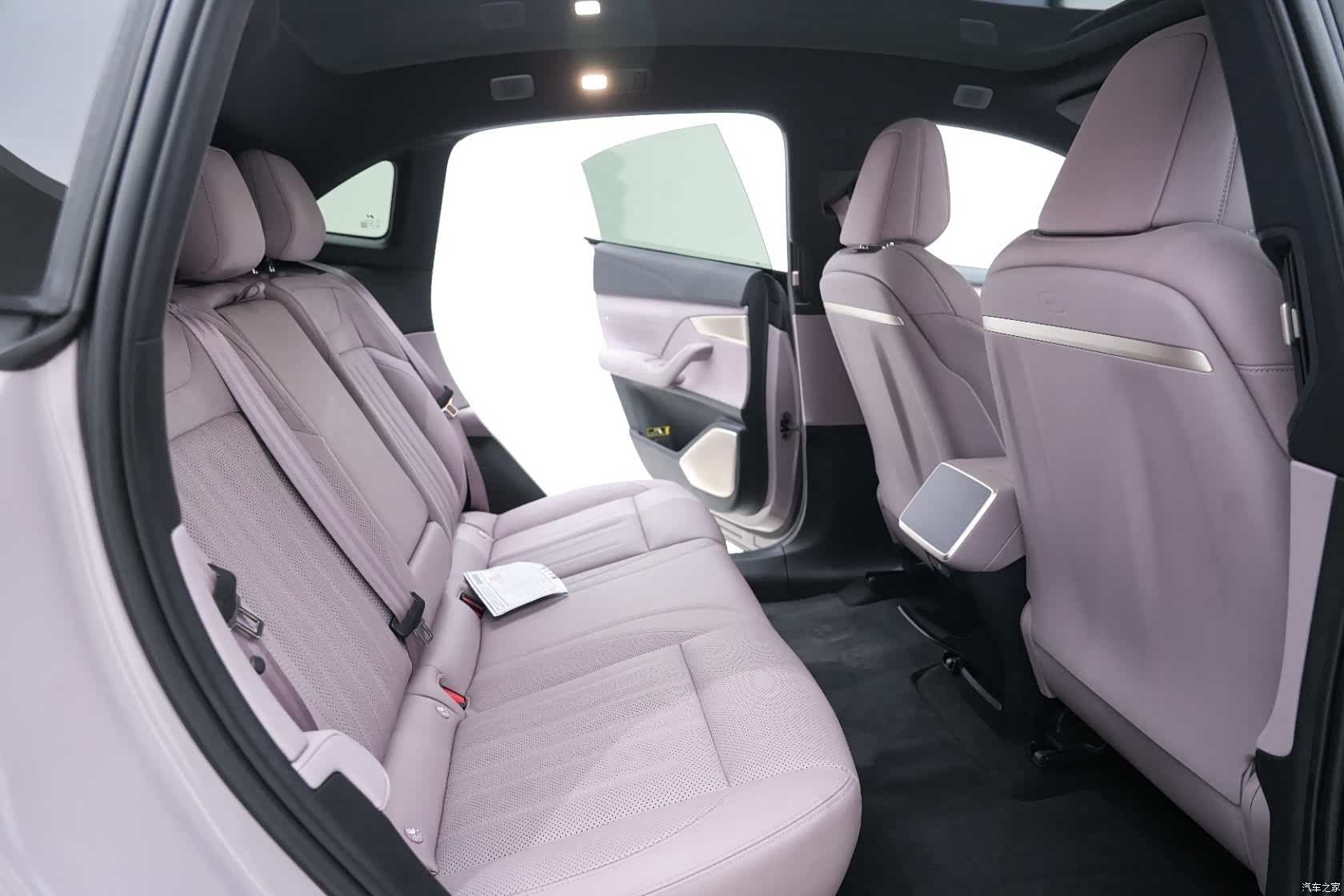 NIO L60, 2025 15