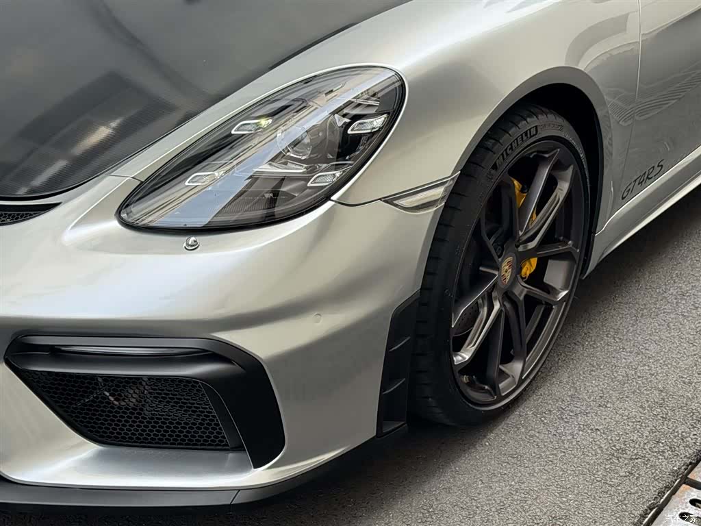 Porsche Cayman, 2018 2