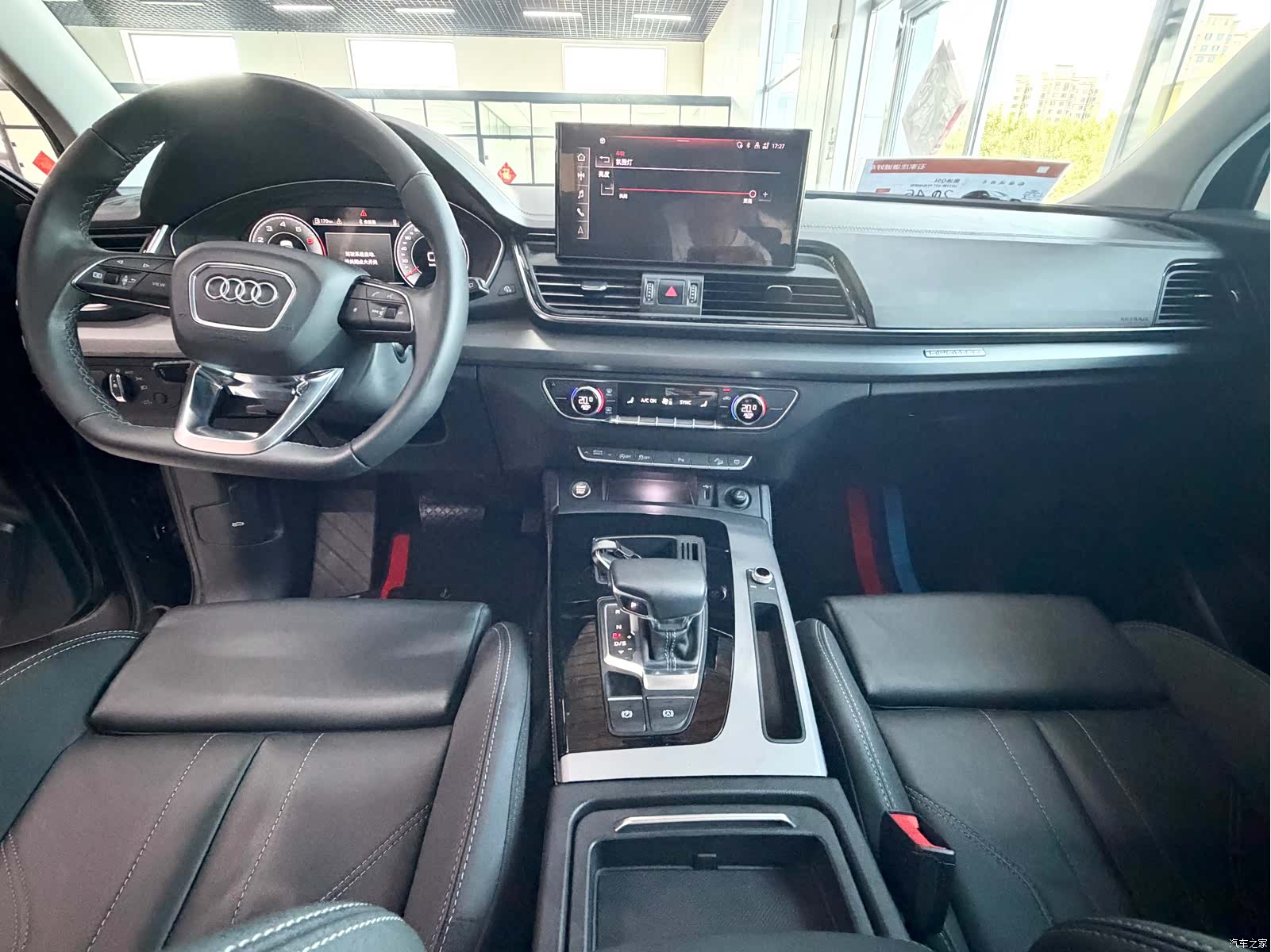 Audi Q5L, 2022 14
