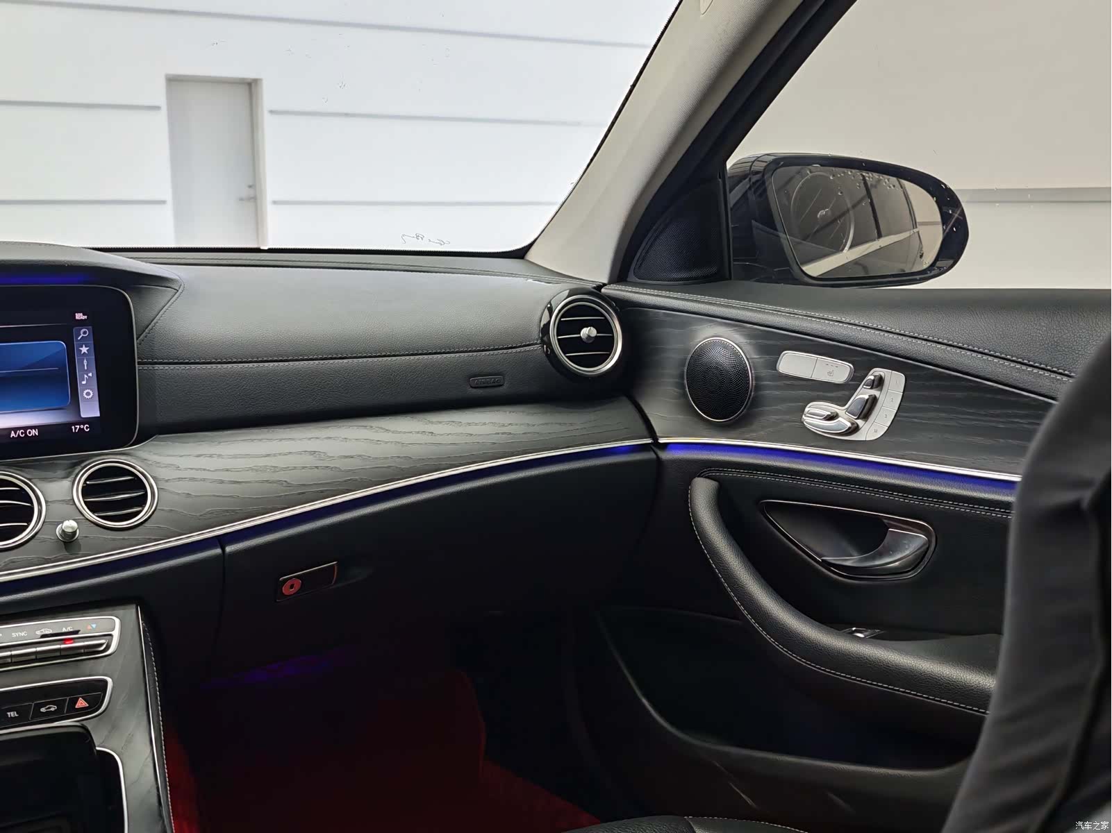Mercedes-Benz E-Class, 2019 16