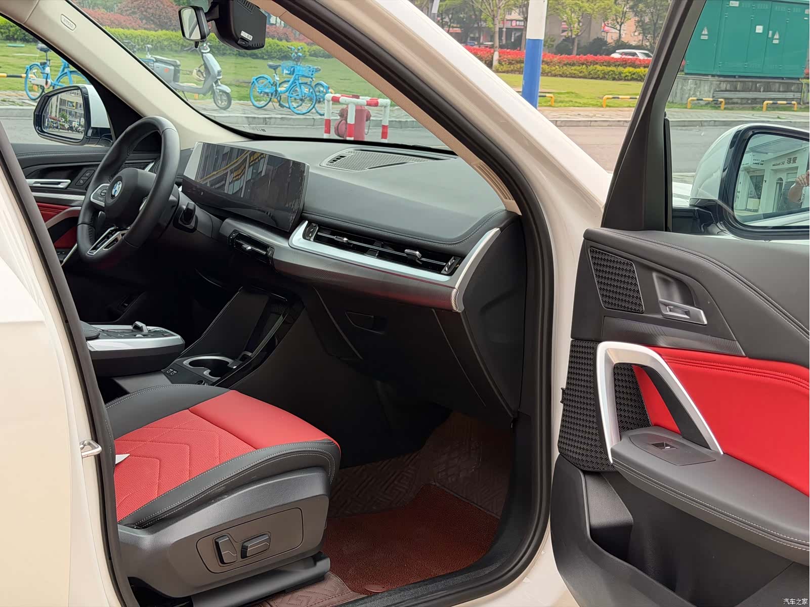 BMW X1, 2024 11