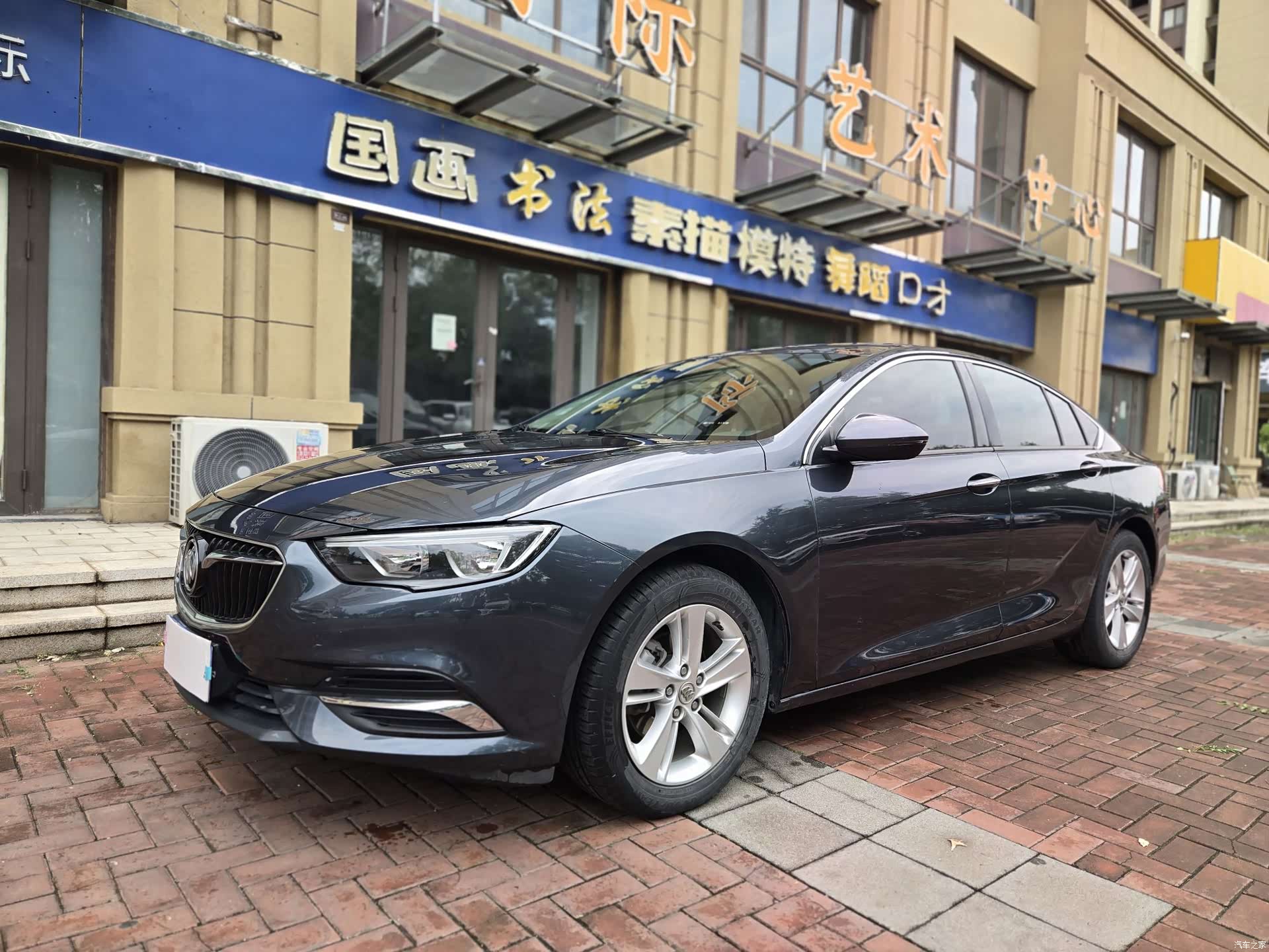 Buick Regal, 2020 1