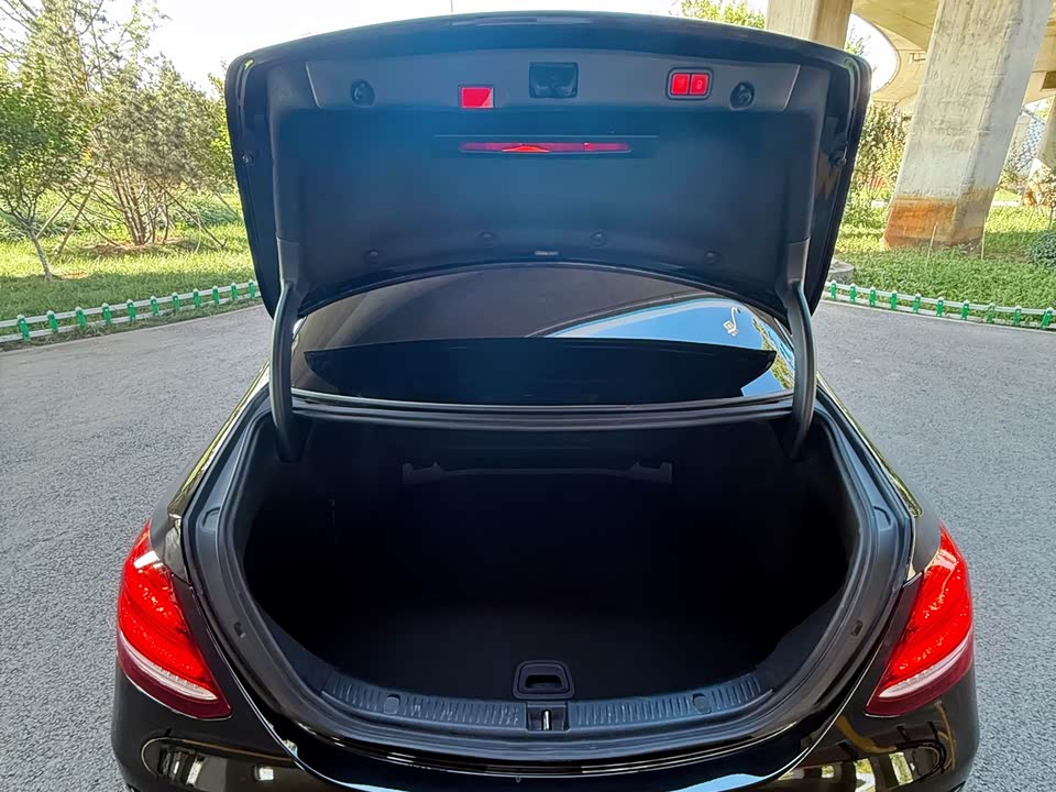 Mercedes-Benz E-class Mercedes-Benz E-class