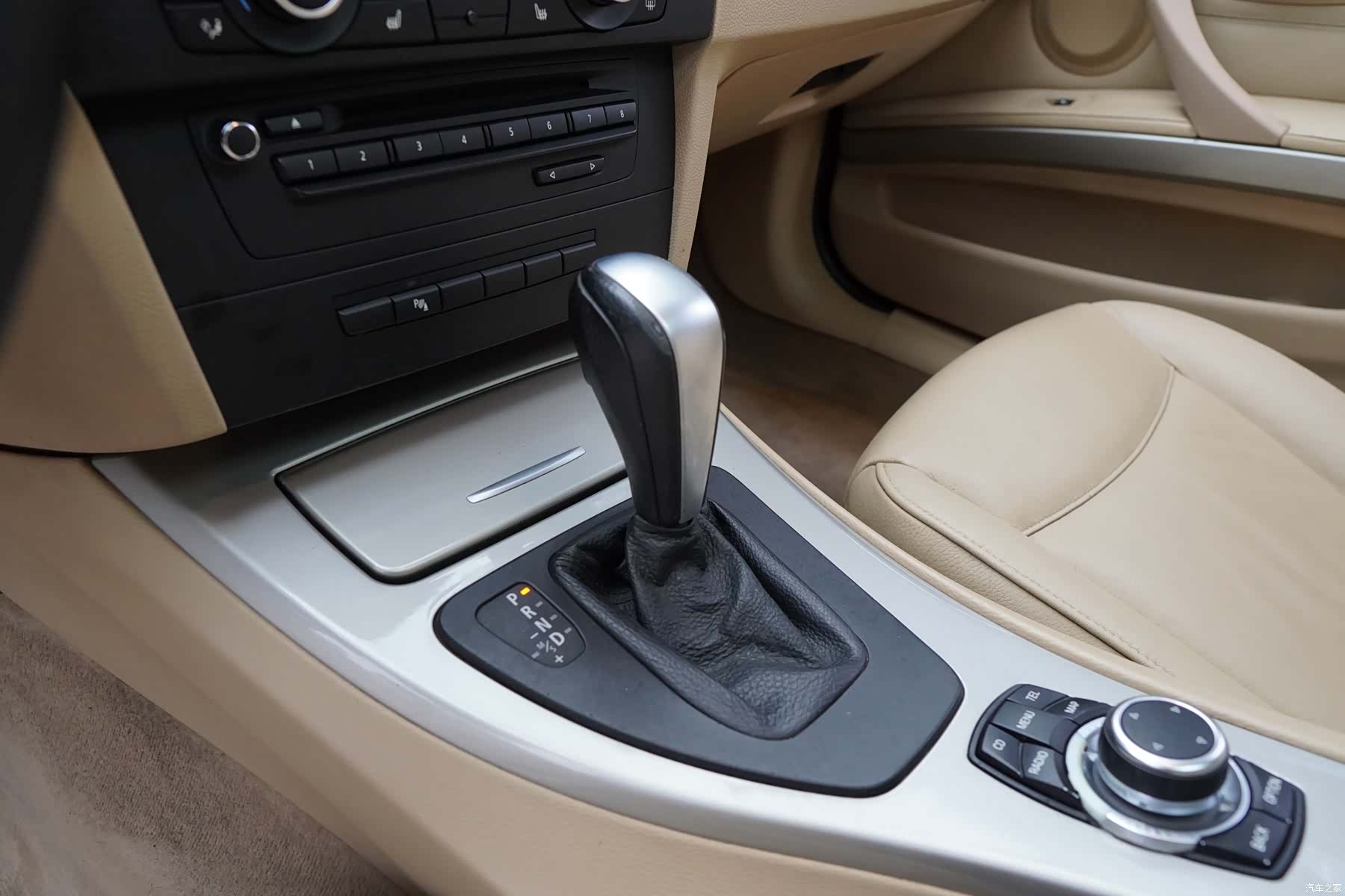 BMW 3 Series, 2011 16