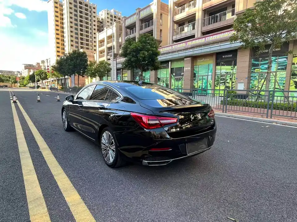 Hongqi H5