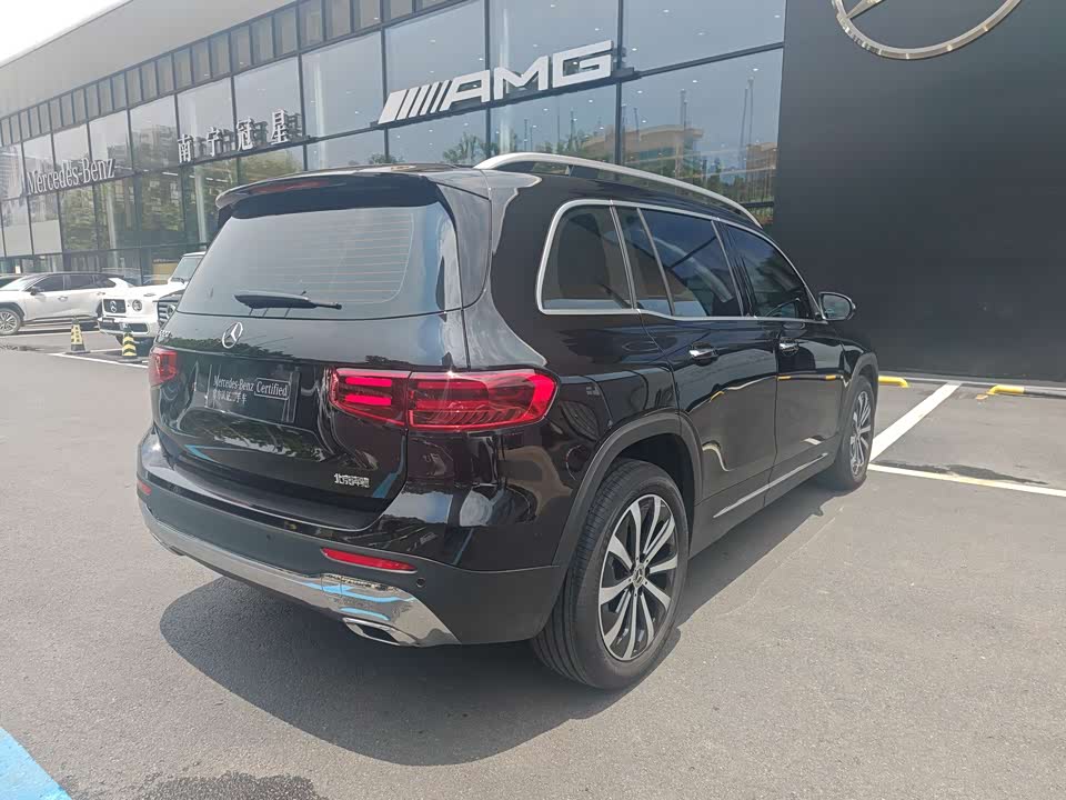Mercedes-Benz GLB Mercedes-Benz GLB