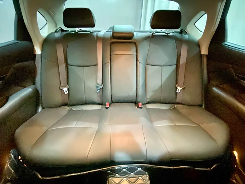 Infiniti Q70 Infiniti Q70
