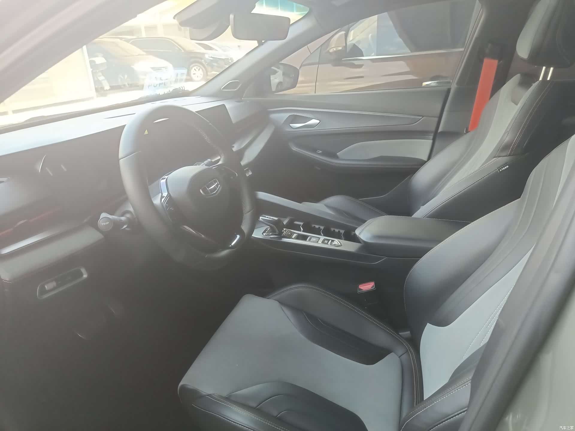 Geely Binray, 2022 6