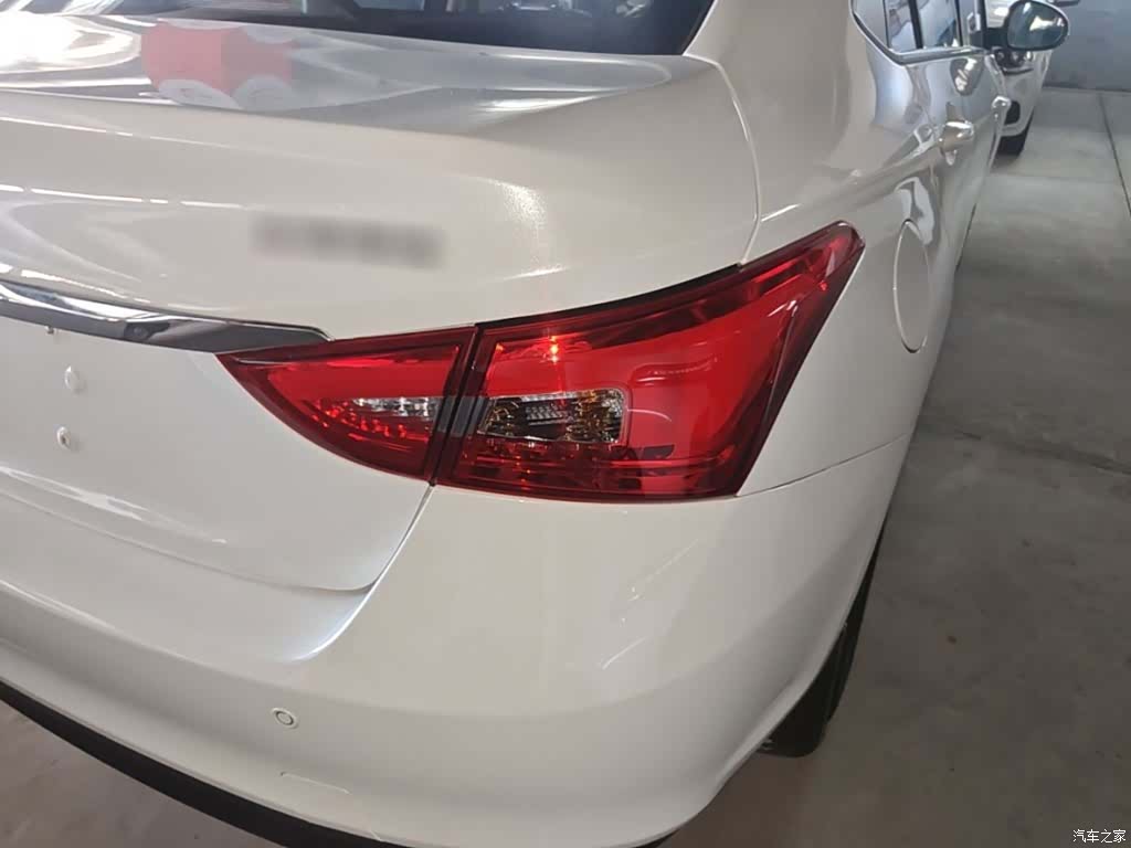 Chery 5, 2022 8
