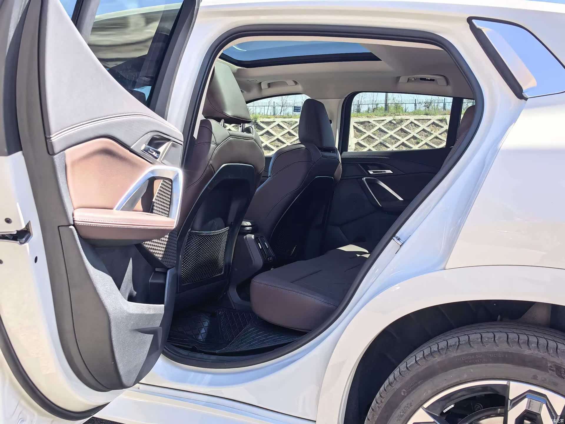 BMW X2, 2025 12