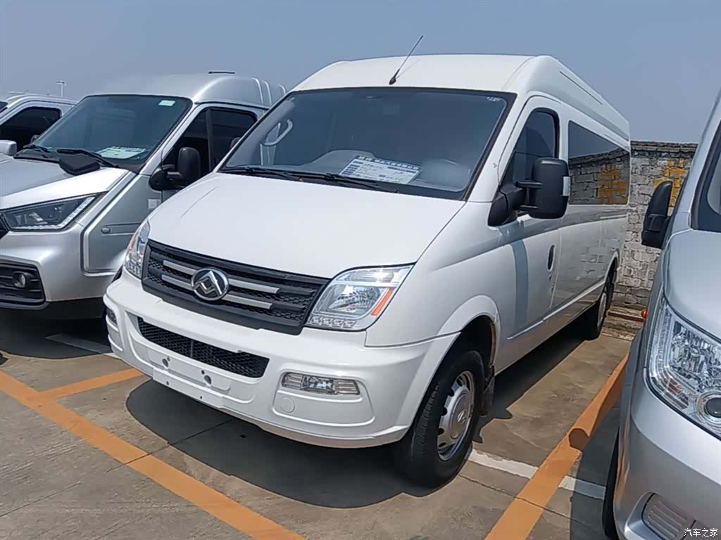 Maxus V80, 2022 2