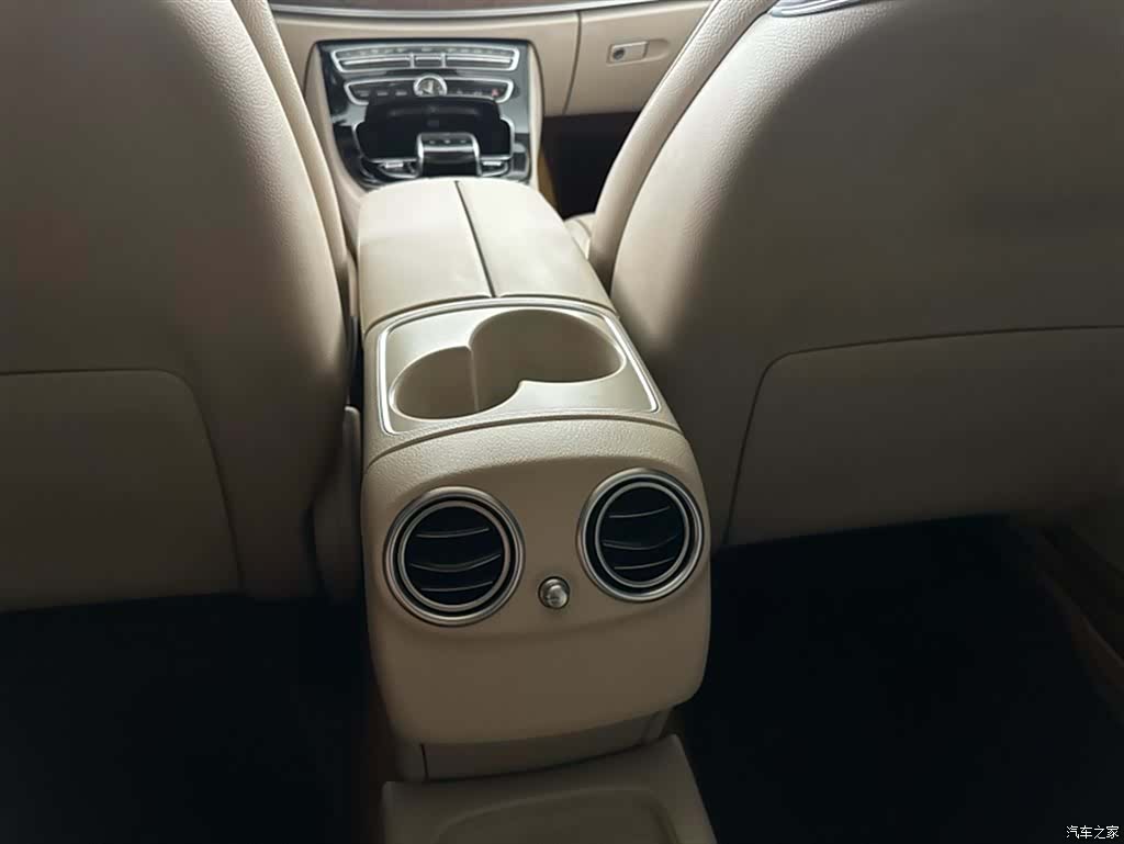 Mercedes-Benz E-Class, 2016 13