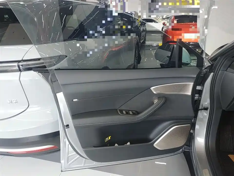 NIO L60 NIO L60