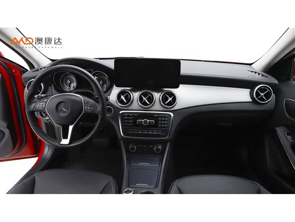 Mercedes-Benz GLA Mercedes-Benz GLA